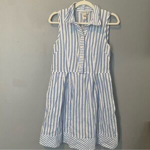 Neiman Marcus Blue and White Striped Casual Dress %100 linen w/ pockets.